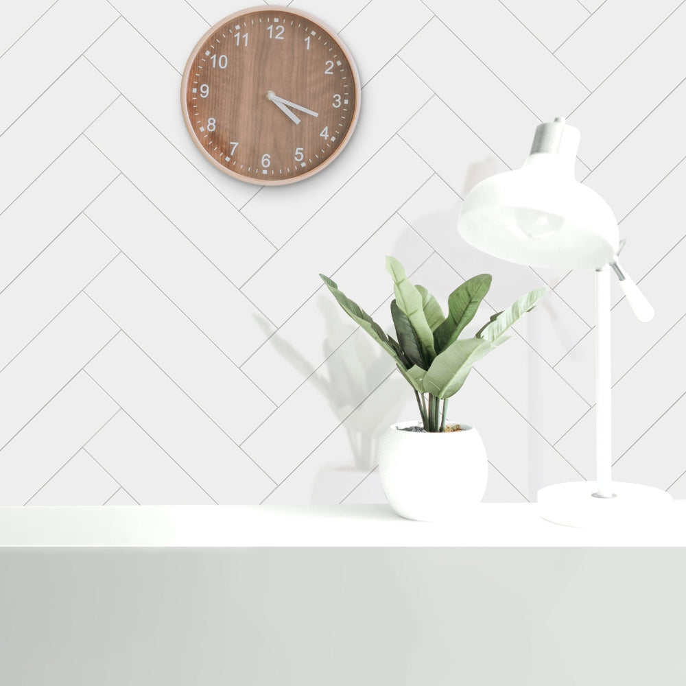 FLEXI Rectangular white gloss tiles feature wall