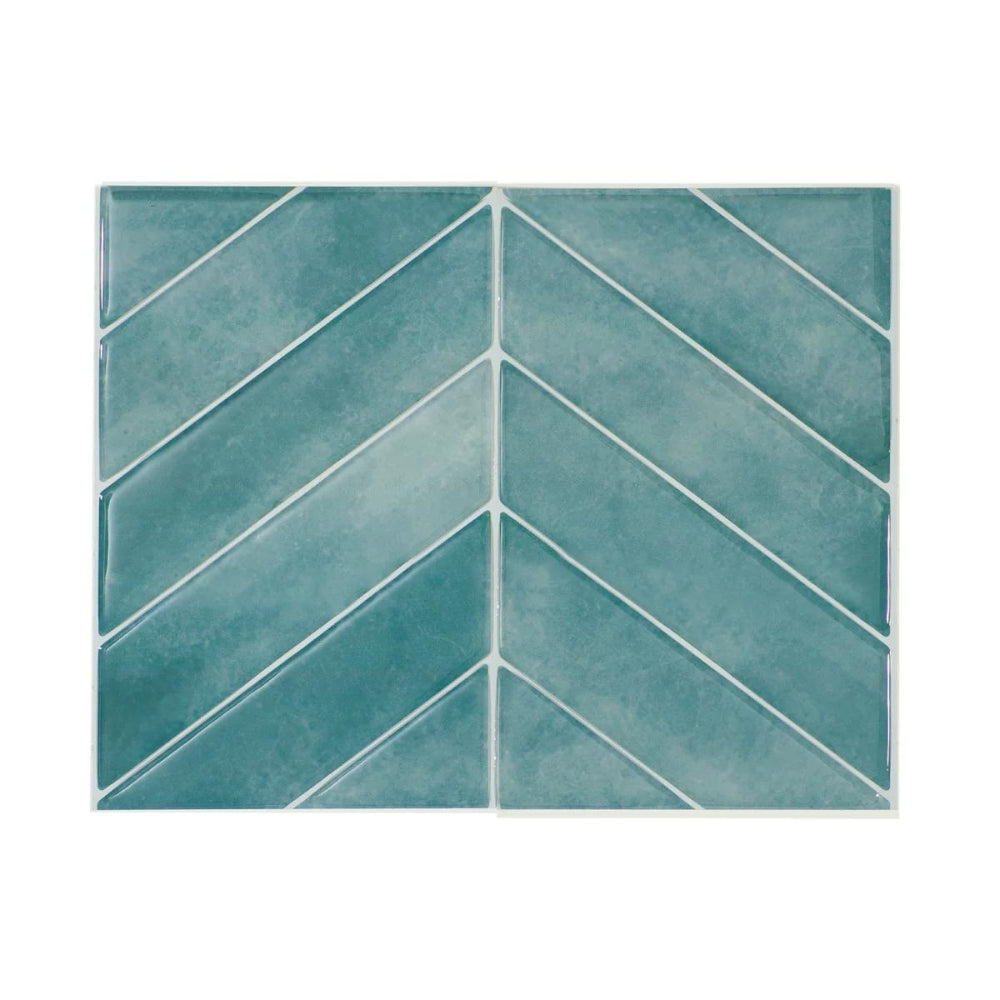 Chevron Taby in bathroom