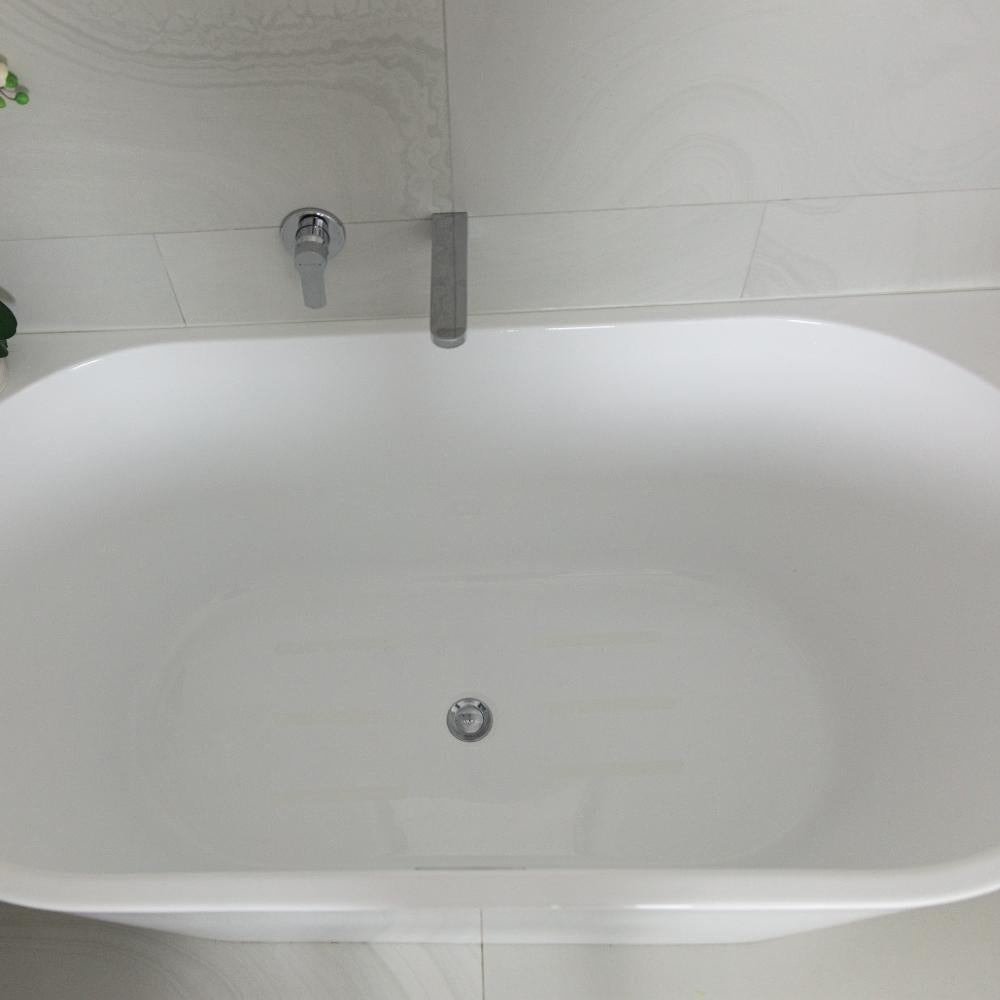 Clear anti-slip grip strips in bath