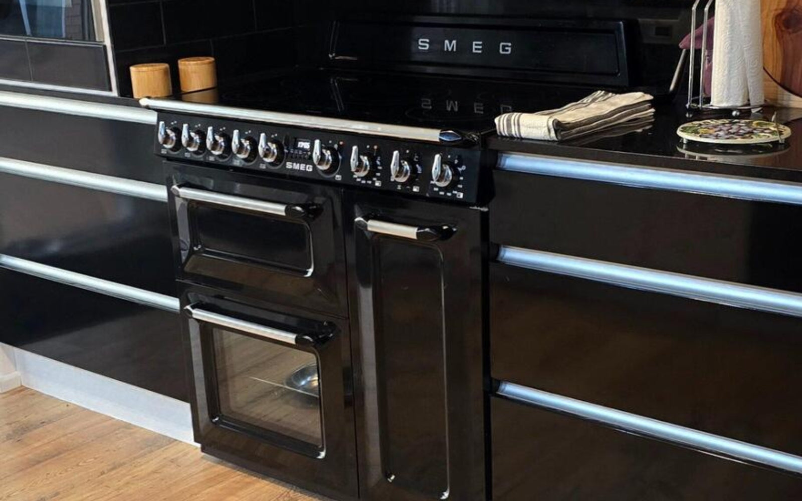 black vinyl wrapped kitchen
