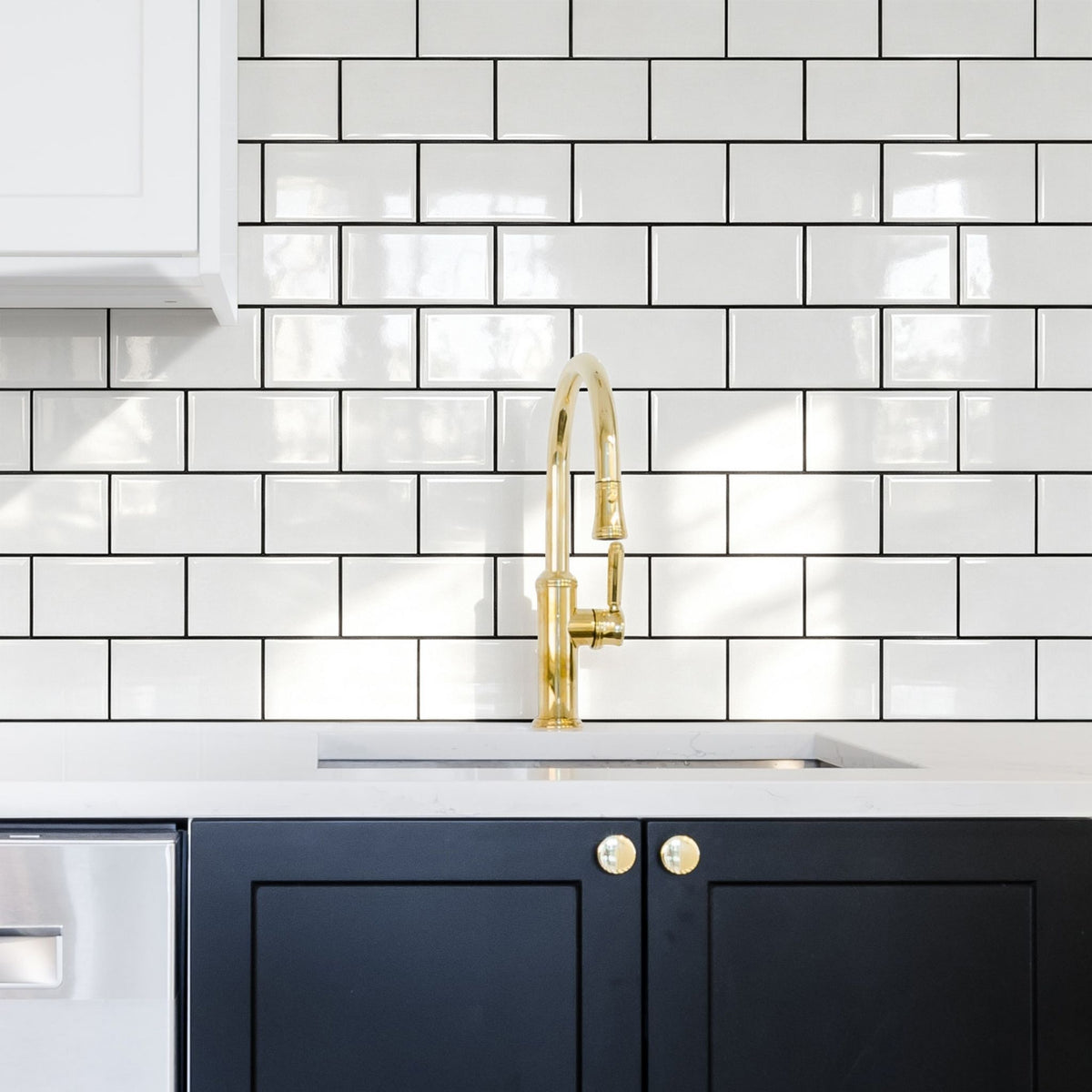 White subway tiles as a kitchen splashback